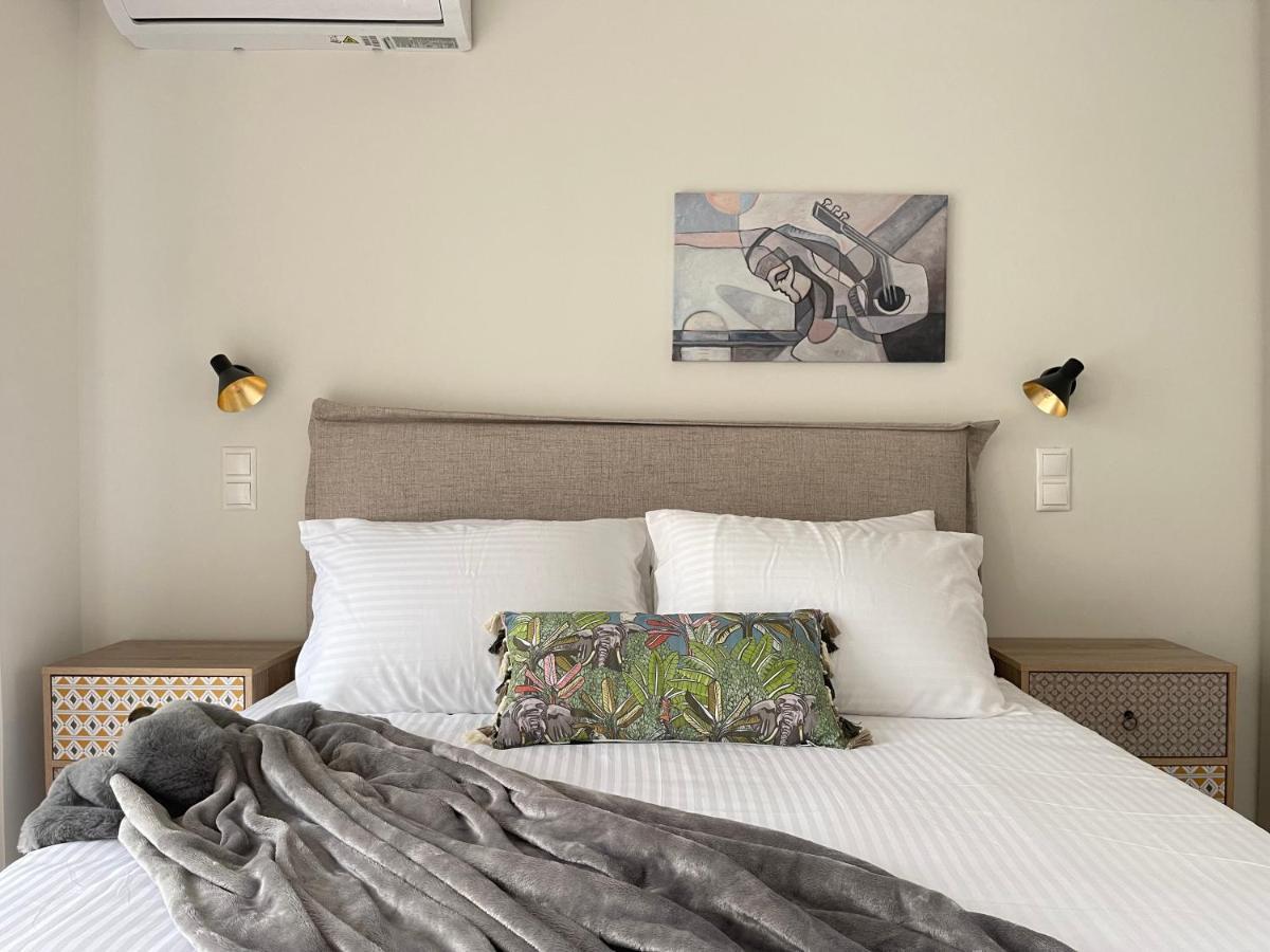 Gleaming Apartments Near Athens Metro Mall Экстерьер фото