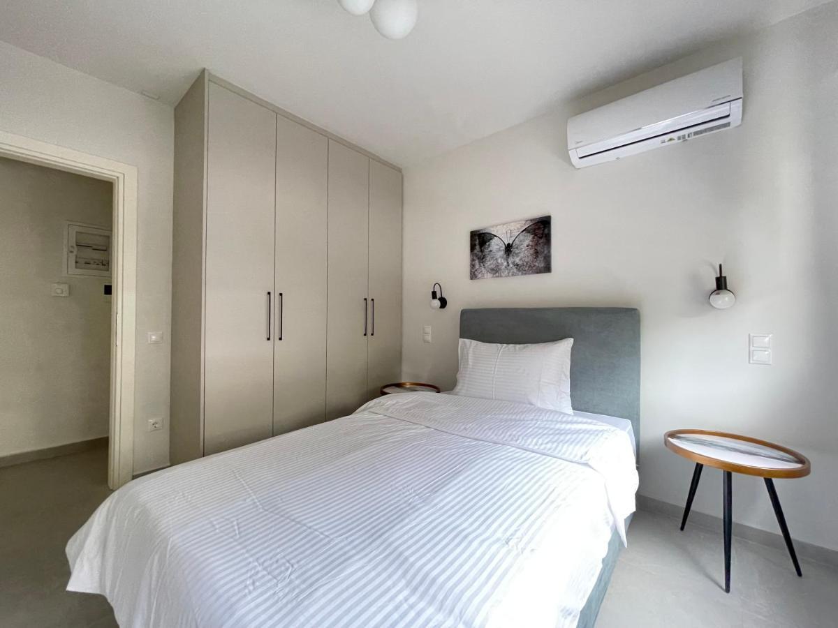 Gleaming Apartments Near Athens Metro Mall Экстерьер фото