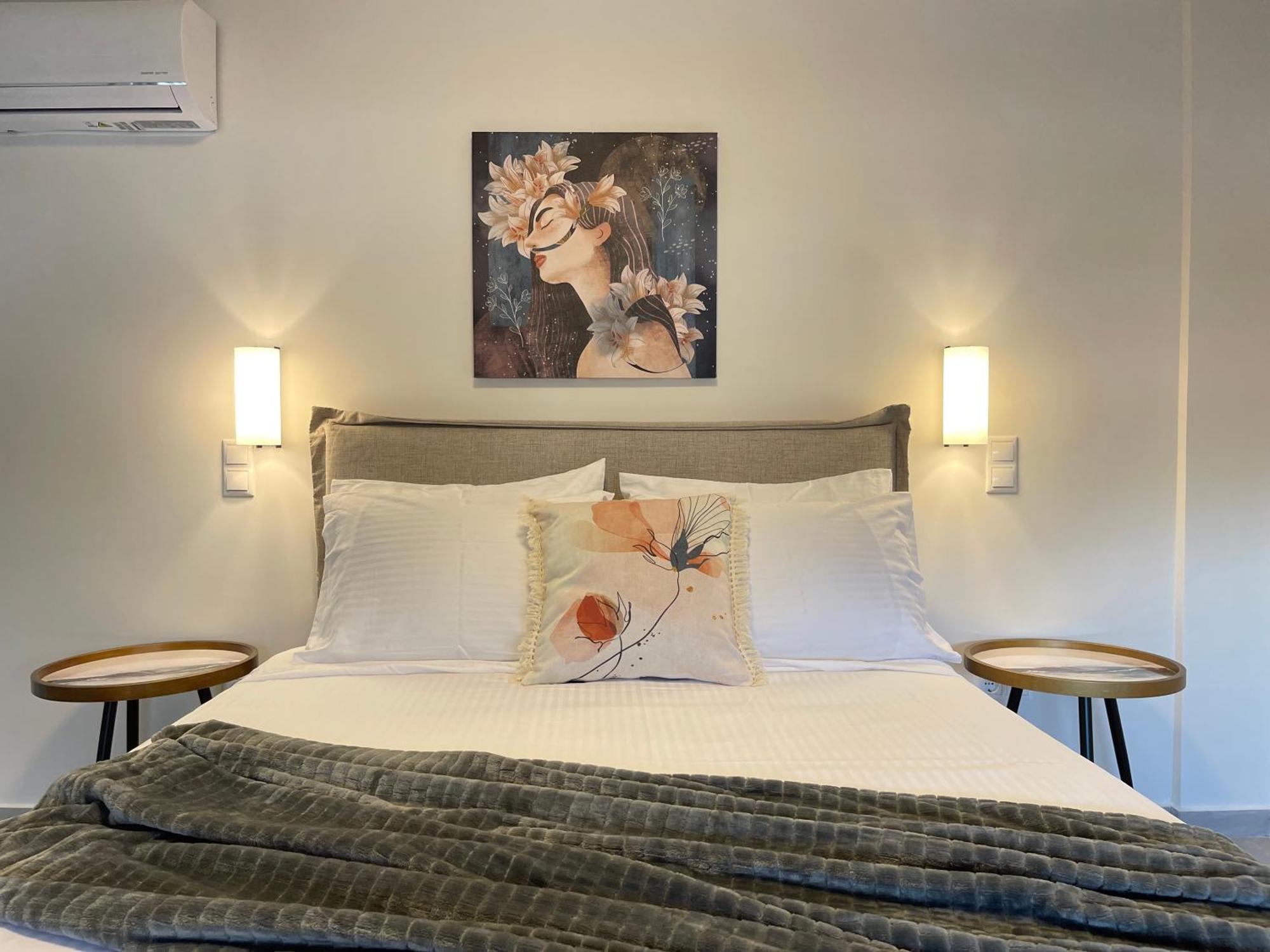 Gleaming Apartments Near Athens Metro Mall Экстерьер фото