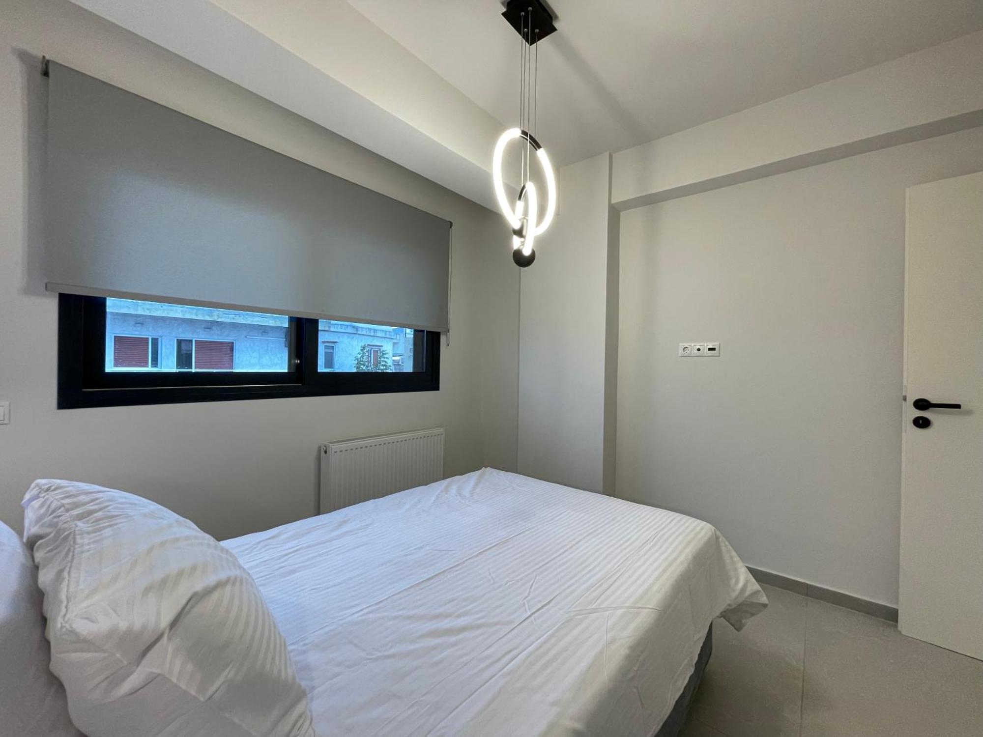 Gleaming Apartments Near Athens Metro Mall Экстерьер фото