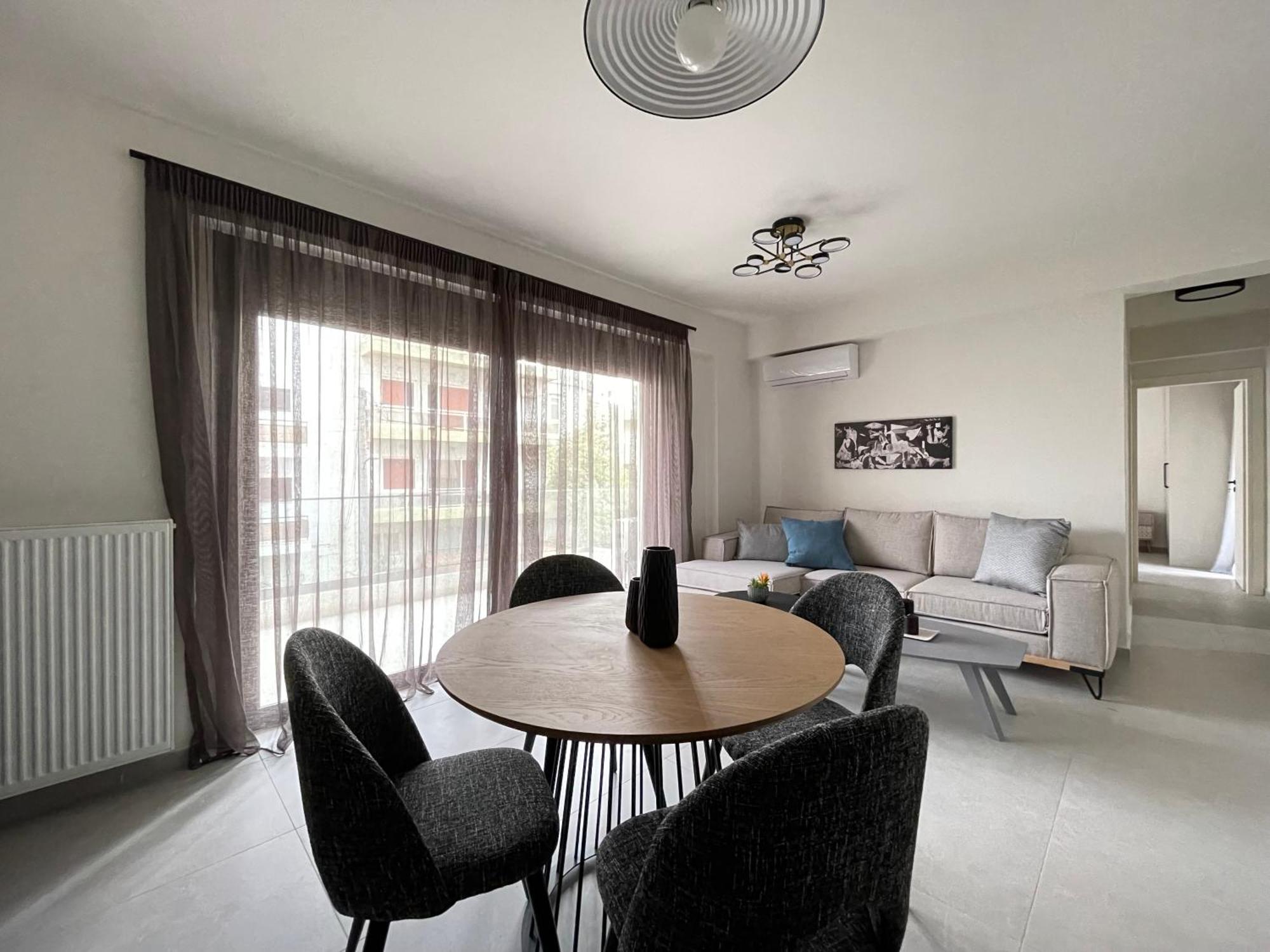 Gleaming Apartments Near Athens Metro Mall Экстерьер фото